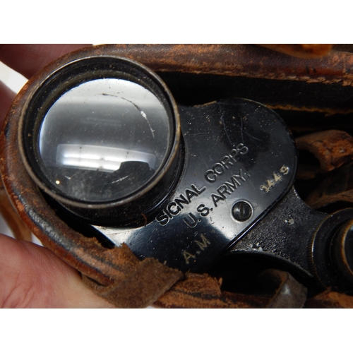 992 - A pair of WWI 1918 Signal Corps U.S Army Binoculars in Tan Leather Case