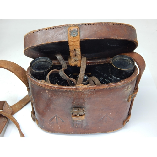 992 - A pair of WWI 1918 Signal Corps U.S Army Binoculars in Tan Leather Case