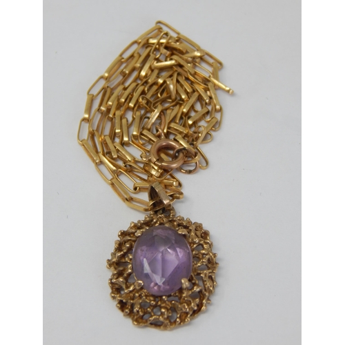 973 - 9ct Yellow Gold Amethyst Pendant on 9ct Yellow Gold Chain: Gross weight 6.6g