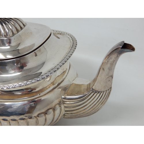 209 - Edwardian Silver Teapot: Hallmarked Birmingham 1910 by William Neale: Gross weight 651g