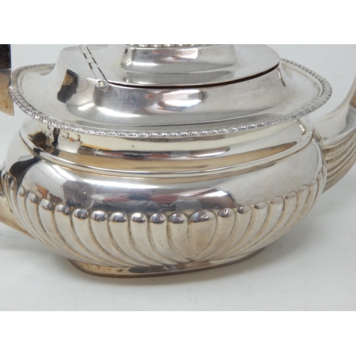 209 - Edwardian Silver Teapot: Hallmarked Birmingham 1910 by William Neale: Gross weight 651g