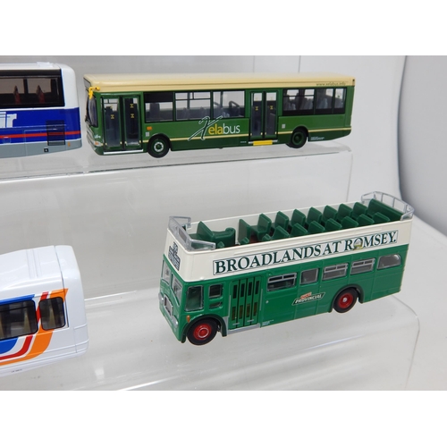 623 - Stagecoach, Railair, Rail-Link etc Die Cast Model Buses & Coaches: From The Estate of a Private Coll... 