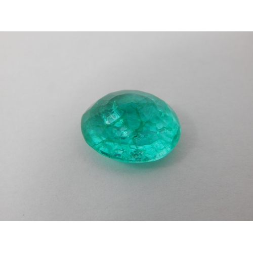 417 - A 8.65ct Oval Cut Emerald with G.I.L Certificate of Authenticity.