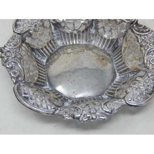 324 - Victorian Silver Pierced Bon Bon Dish Hallmarked Birmingham 1896 by A & J Zimmerman: Measures 9.5cm ... 