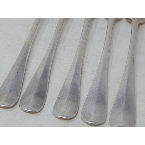 389 - 5 x Victorian Silver Dinner Forks Hallmarked London 1882 by George Adams: Length 19.2cm: Weight 362g