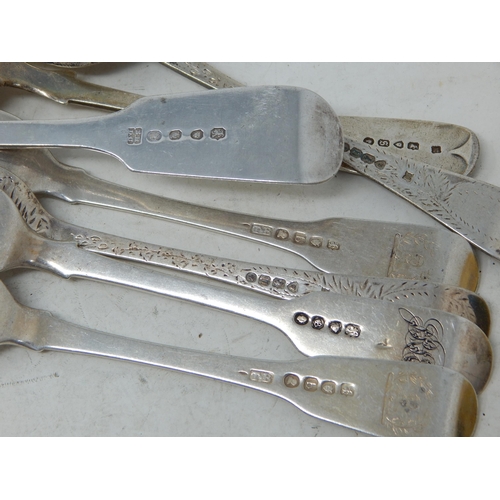 398 - Quantity of Hallmarked Silver Georgian & Later Spoons & Forks: Various Dates & Makers: Weight 310g