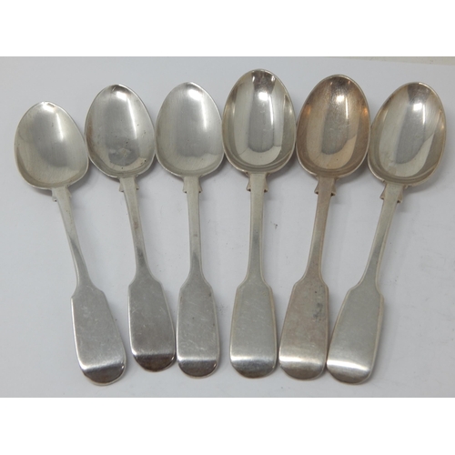 249 - Set of 6 Victorian & Later Silver Tea Spoons: Various Dates & Makers: Weight 126g