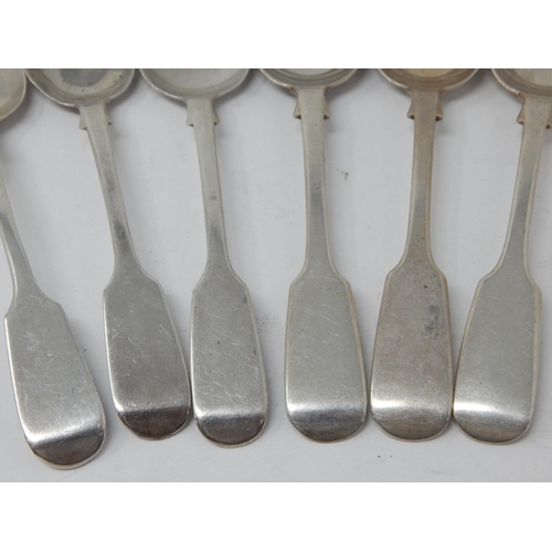 249 - Set of 6 Victorian & Later Silver Tea Spoons: Various Dates & Makers: Weight 126g