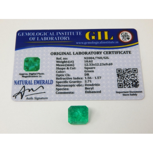 419 - A 10.62ct Square Cut Emerald with G.I.L Certificate of Authenticity.