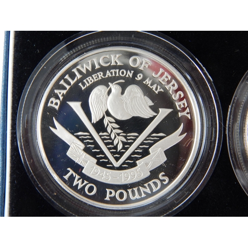 29 - Jersey and Guernsey Silver Proof Piedfort Two-Coin Two Pound Coin Set, brilliant, about as struck, a... 