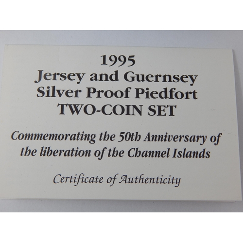 29 - Jersey and Guernsey Silver Proof Piedfort Two-Coin Two Pound Coin Set, brilliant, about as struck, a... 