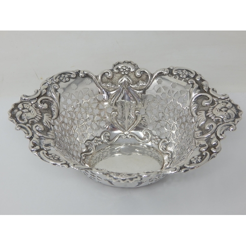 216 - Edward VII silver pierced basket, Birmingham 1902, William Adams Ltd, 212g, 6.9oz