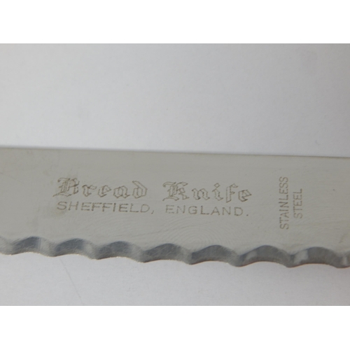 265 - Elizabeth II silver handled bread knife, Sheffield 1967, Harrison Brothers