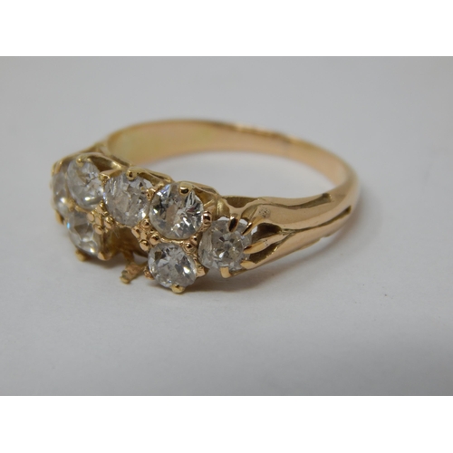 144 - 14ct Gold Ring Diamond Cluster set with 7 diamonds