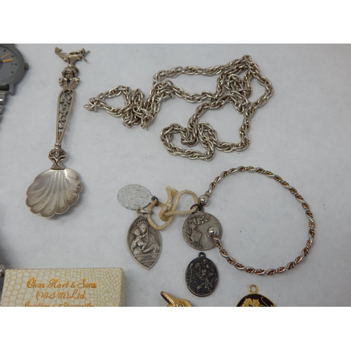 46 - Pair of 9ct Gold earrings; 6 x vintage watches; selection of various items of jewellery