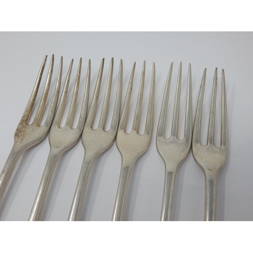 100 - Set of 6 Silver Rat Tail Table Forks: Hallmarked London 1929 by Lionel Alfred Crichton, Old Bond Str... 