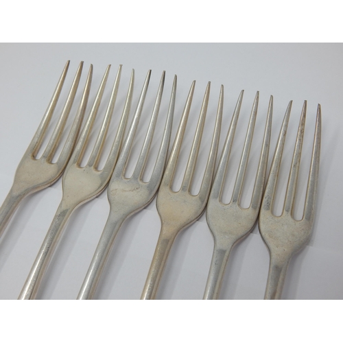 101 - Set of 6 Silver Rat Tail Table Forks: Hallmarked London 1929 by Lionel Alfred Crichton, Old Bond Str... 