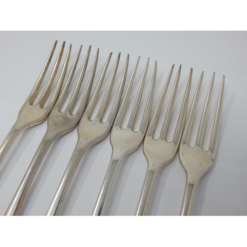 102 - Set of 6 Silver Rat Tail Table Forks: Hallmarked London 1929 by Lionel Alfred Crichton, Old Bond Str... 