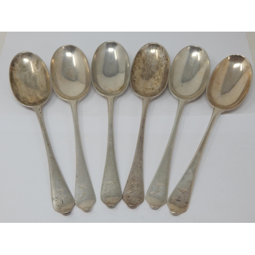 105 - Set of 6 Silver Rat Tail Table Spoons: Hallmarked London 1929 by Lionel Alfred Crichton, Old Bond St... 