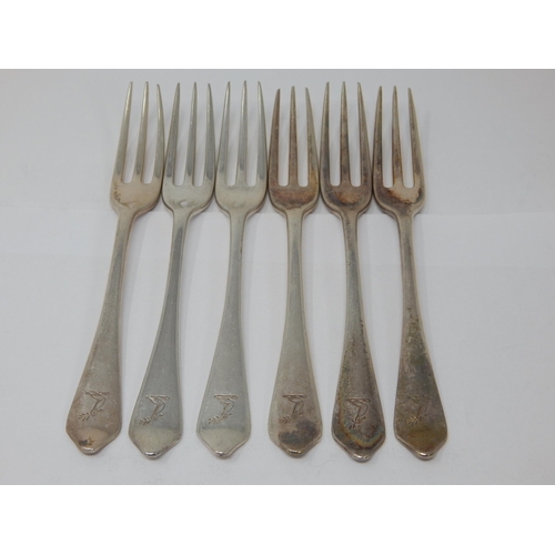 108 - Set of 6 Silver Rat Tail Dessert Forks: Hallmarked London 1929 by Lionel Alfred Crichton, Old Bond S... 