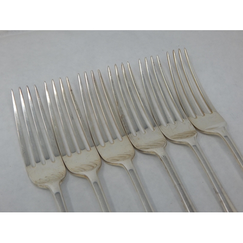 124 - 6 x Silver Dinner Forks Hallmarked London 1930 by Deakin & Francis: Length 20.5cm: Weight 441g