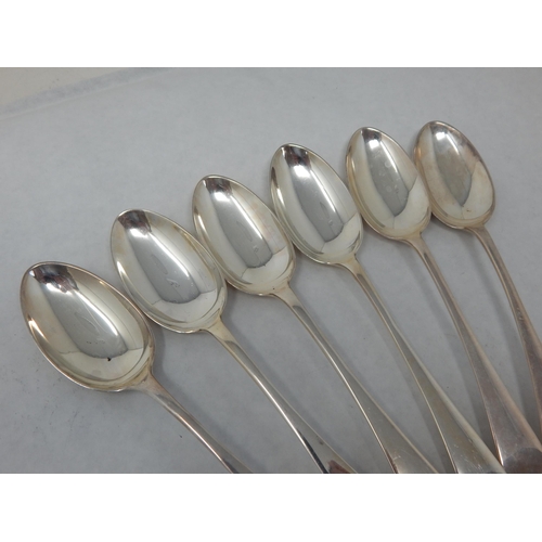 127 - 6 x Silver Dessert Spoons Hallmarked Sheffield 1900 by John Round: Length 17.5cm: Weight 239g