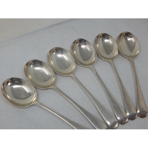 128 - 6 x Silver Soup Spoons Hallmarked London 1930 by Deakin & Francis: Length 19.5cm: Weight 406g