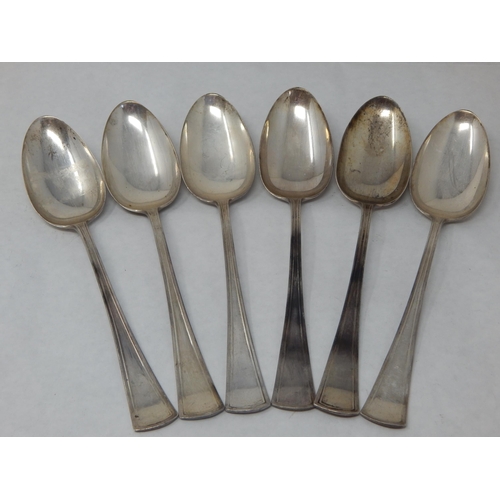 130 - 6 x Sterling Silver Tablespoons: Length 21cm: Weight 352g