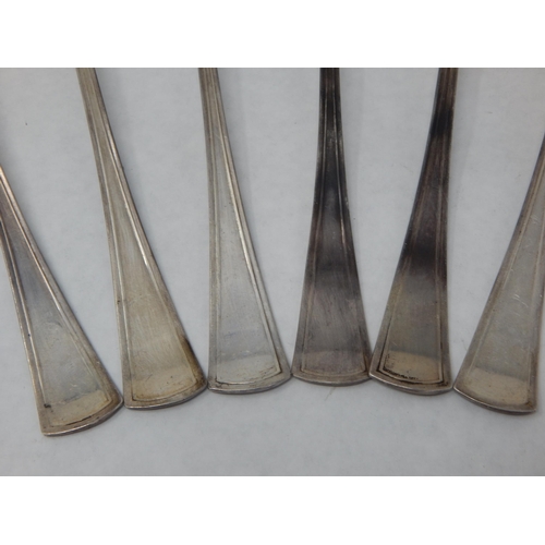 130 - 6 x Sterling Silver Tablespoons: Length 21cm: Weight 352g