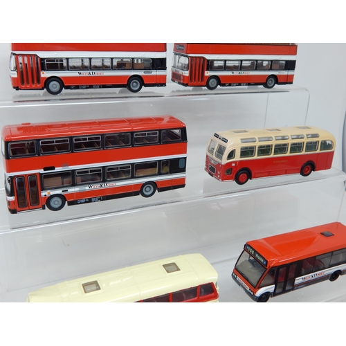 265 - Wilts & Dorset Die Cast Model Buses: From The Estate of a Private Collector (12)