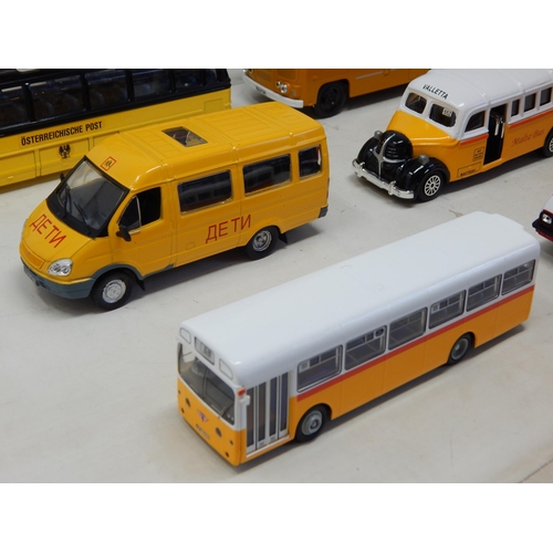 267 - Foreign Die Cast Model Buses & Coaches: From The Estate of a Private Collector (9)