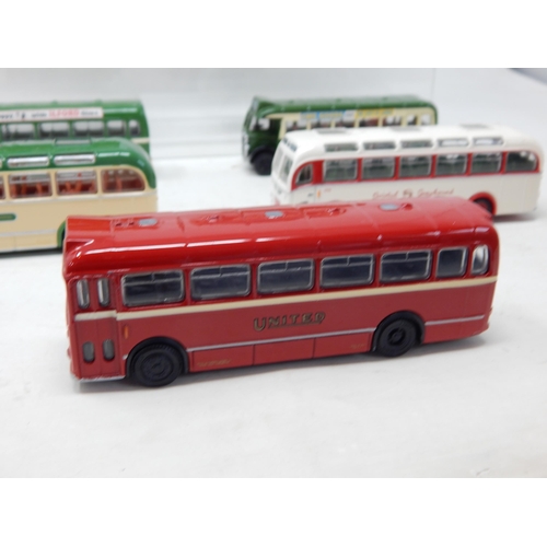 272 - Southern Vectis, Seaview Services, Bristol & United Die Cast Model Buses & Coaches: From The Estate ... 