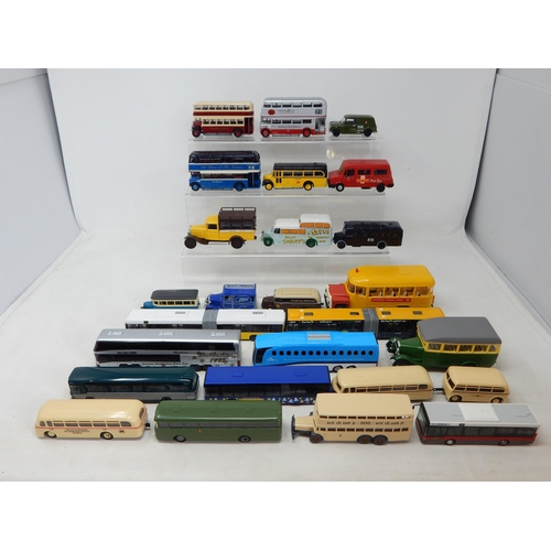 Various Model Buses & Coaches etc: From The Estate of a Private Collector (25)