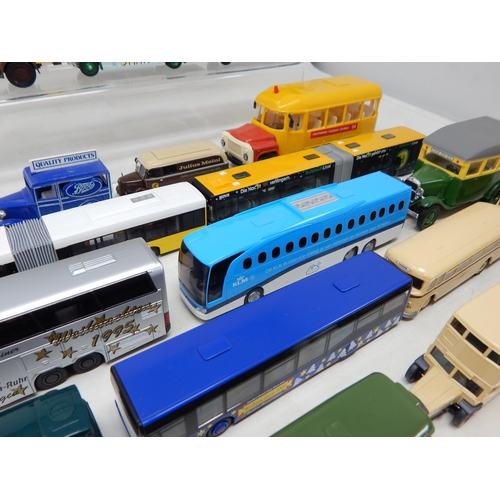 274 - Various Model Buses & Coaches etc: From The Estate of a Private Collector (25)