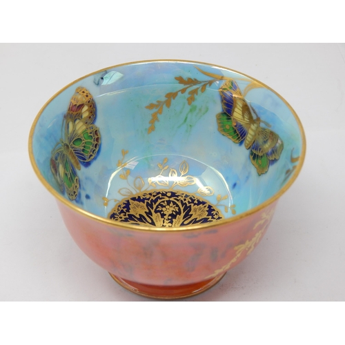 295 - 1930's Aynsley Lustre Bowl Decorated with Butteflies: Measures 10.2cm diameter x 6.5cm high