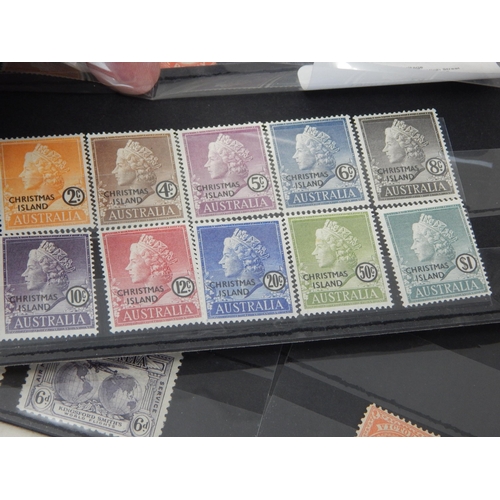 120 - A stunning collection of stamps from Australia. Some used and some mint hinged.