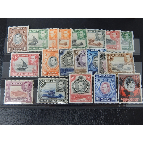 241 - KUT 1938 KGVl Set SG131/150b MH