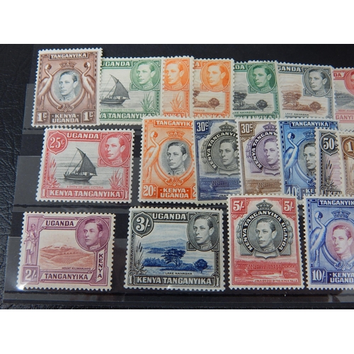 241 - KUT 1938 KGVl Set SG131/150b MH