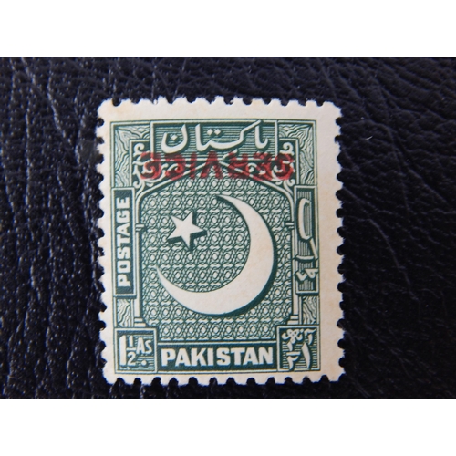 416 - PAKISTAN 1949 EX. RARE ERROR SG 028A OVERPRINT INVERTED UMM (cat £375).