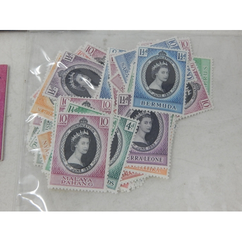 969 - Vintage 10/- stamp booklet; Collection of Mint Coronation stamps; 3 x New Zealand 1d stamps (shades)... 