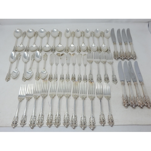 405 - Wallace Sterling Silver Grand Baroque Pattern Cutlery Purchased From Macy's New York Consisting of:
... 