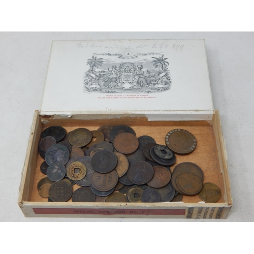 60 - Vintage cigar box containing a selection of early copper coinage including:  Australia Trade Token H... 