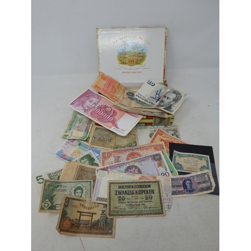 61 - Government of Hong Kong 10 Cent and 5 Cent banknotes 1941, scarce; twinned with a large selection of... 