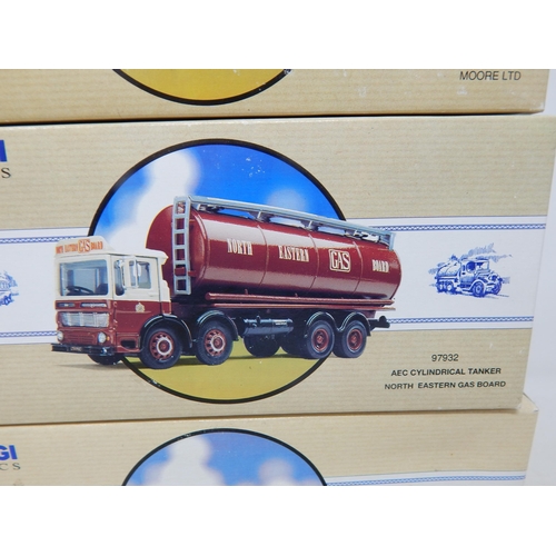 592 - Corgi Classics Boxed Die-Cast Lorries: 97955: 97932 & 97917: All Appear Mint Condition.