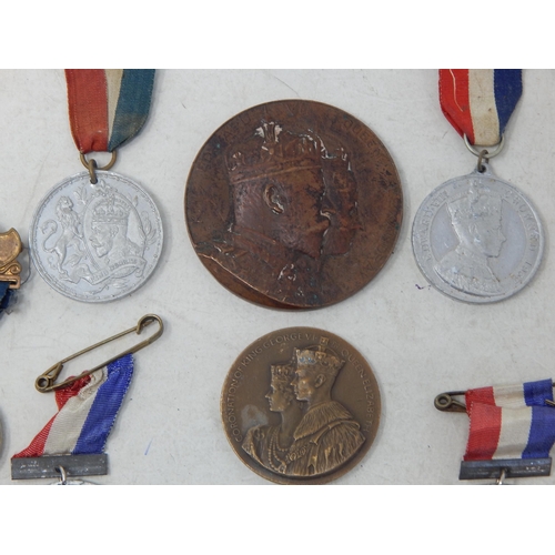 72 - Collection of Royal Commemorative Medals & Medallions