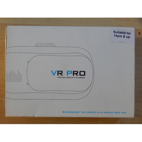 530 - VR Pro Virtual Reality Glasses (Boxed)