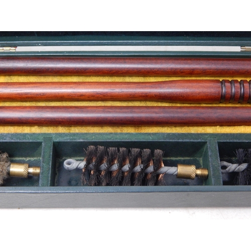 536 - Pendleton Royal 12 Guage Gun Cleaning kit in Fitted Wooden Case