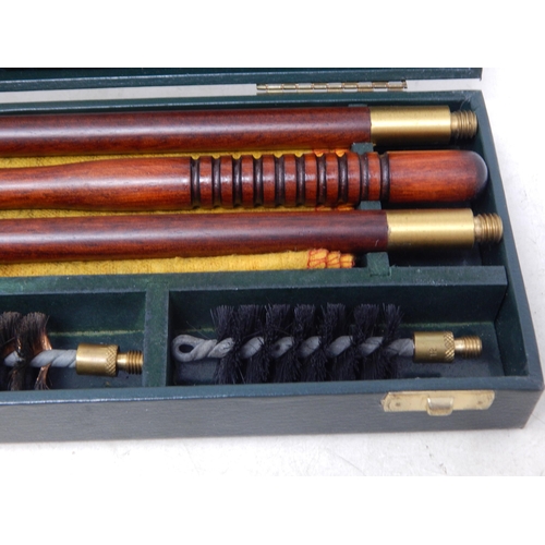 536 - Pendleton Royal 12 Guage Gun Cleaning kit in Fitted Wooden Case