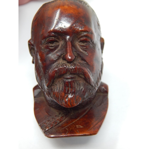 554 - An Unusual Edwardian Pipe with the Wooden Bowl Carved as the Head of King Edward VII together with a... 