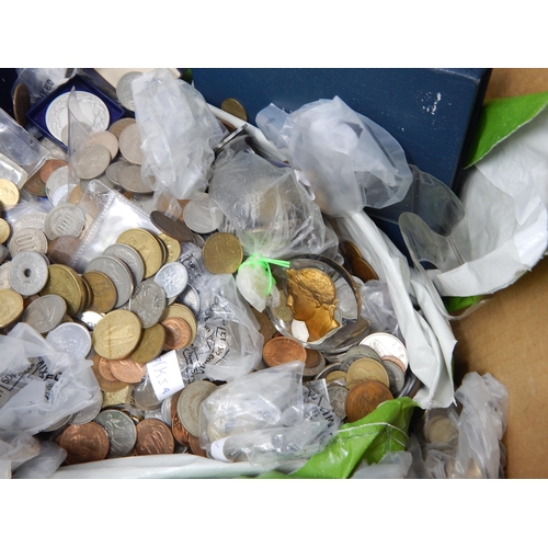 89 - Huge Quantity of Unsorted Coinage etc: Sorting will Reward